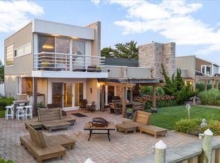 45 Shore Dr S, Copiague, NY 11726