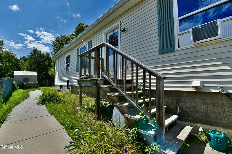 3rd image of 45 2nd Avenue