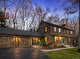 70 Fox Den Rd, Glastonbury, CT 06033