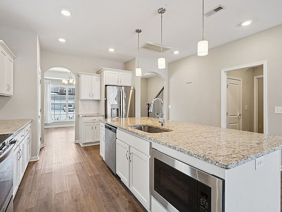4th image of 1523 Kingbird Dr