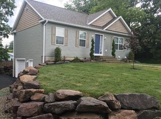 368 Dixon Rd, Queensbury, NY 12804