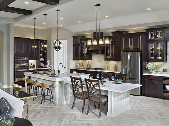 Interior Gourmet Kitchen Bayshore II at Bexley