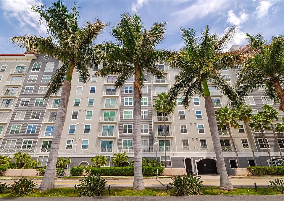 1st image of 700 S HARBOUR ISLAND BOULEVARD #810
