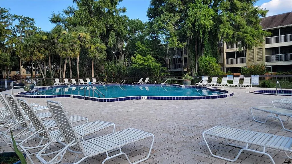 3 bed, 2.0 bath, 1348 sqft, $1,750 — Photo 1