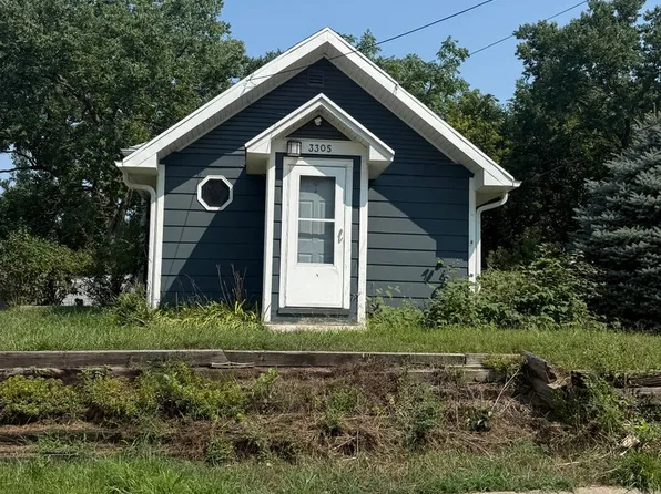 3305 5th St, Sioux City, IA 51105