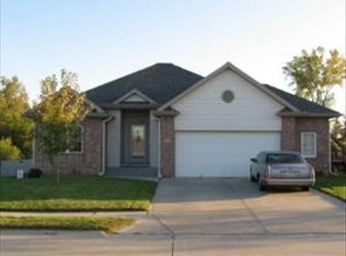 970 Key Cir, Carter Lake, IA 51510