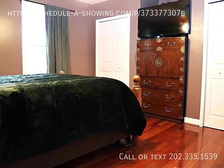 2008 Bryant St NE — Photo 8