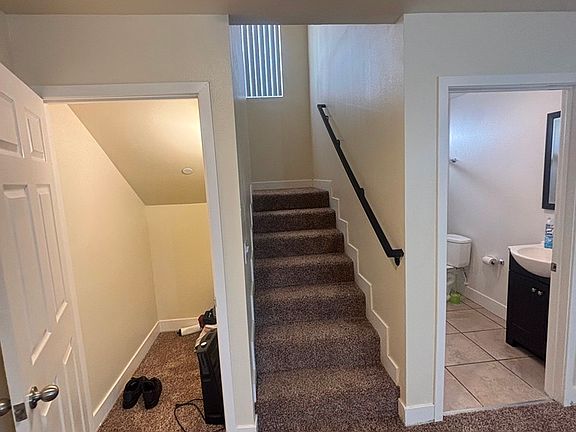 4th image of 320 E 64th St
