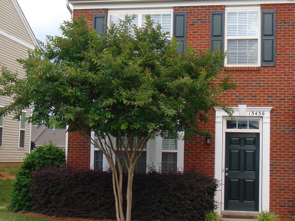 1st image of 13436 Delstone Dr