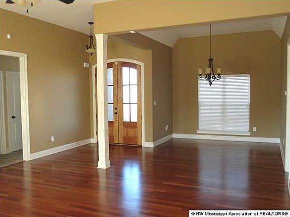 2nd image of 2230 Heritage Cir W