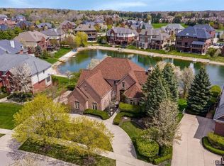 18524 Clairmont Cir E, Northville, MI 48168