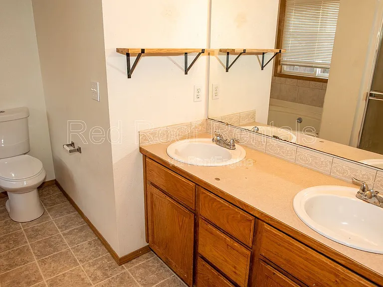 2402 177th Street Ct E — Photo 22