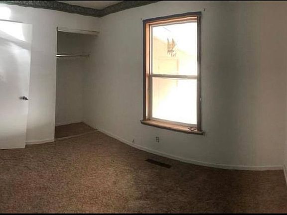 5th image of 408 Stratford Dr