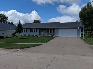 2204 5th Ave, Muscatine, IA 52761