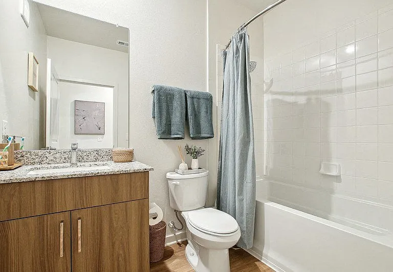 Sundance Trails Apartments — Photo 24