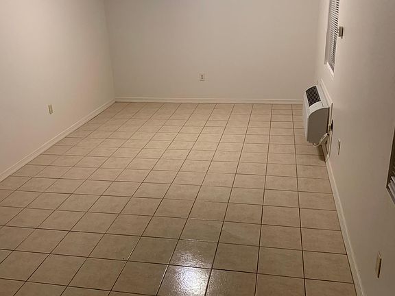 5th image of 400 S Kentucky St APT C