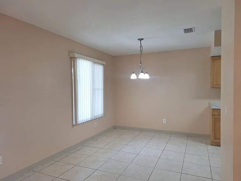 3413 Juniper Dr — Photo 8