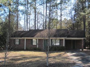 9 Lawton Ct, Hazlehurst, GA 31539