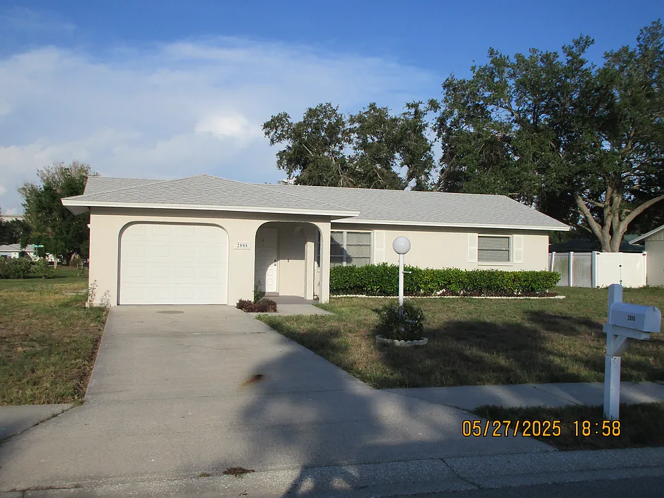 2888 Indianwood Dr