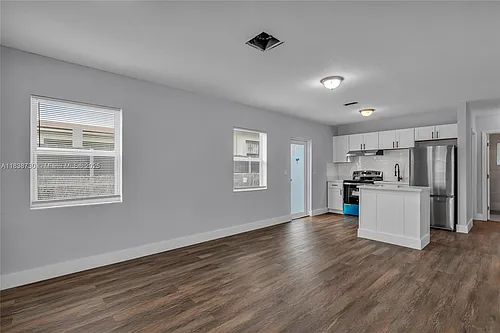 2243 Greene St Photo 1
