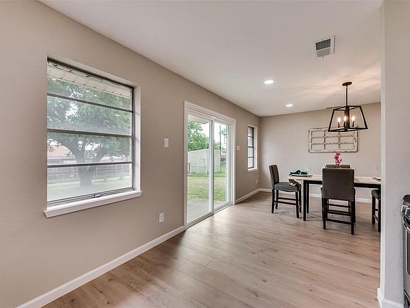 5th image of 802 Caladium Dr