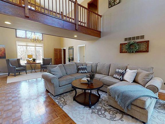 5th image of 11001 N Tall Oaks Ln