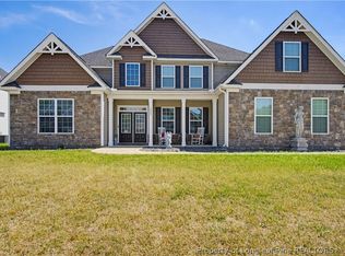 1533 Elk Run Dr, Fayetteville, NC 28312