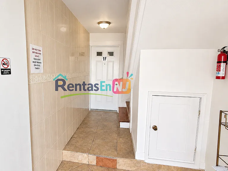 121 Brookside Ave #1G — Photo 8
