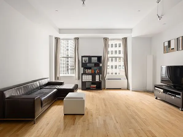15 Broad St APT 908, New York, NY 10005