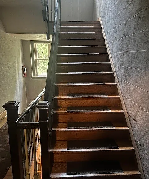 101 Carpenter Ln — Photo 5