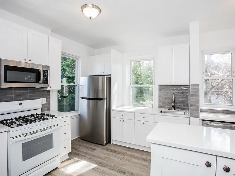 4632 W Barry Ave #2 — Photo 13