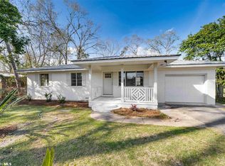 613 E Myrtle Ave, Foley, AL 36535