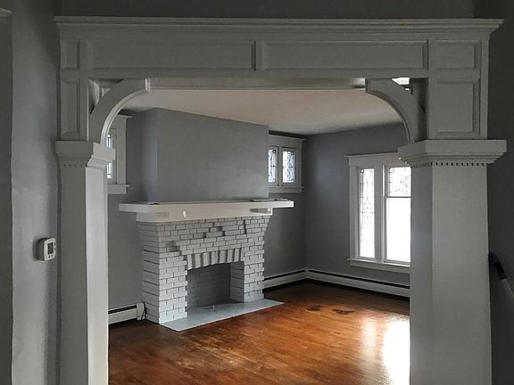 Lower unit - beautiful archway from dn.rm to lv.rm