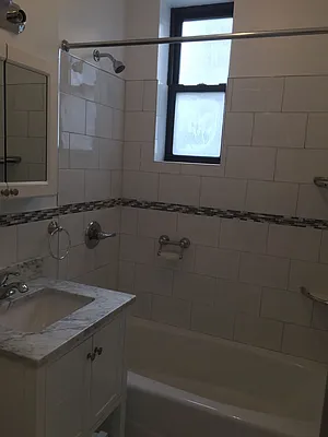 Rented by Page Real Estate | media 15