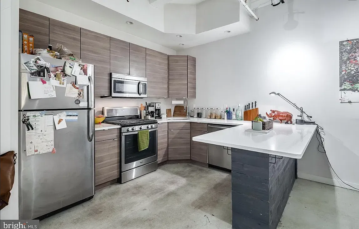1 bed, 895 sqft, $1,499 — Photo 1