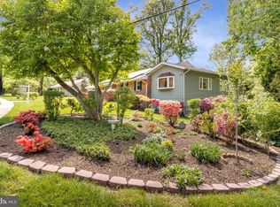 6400 Julian St, Springfield, VA 22150