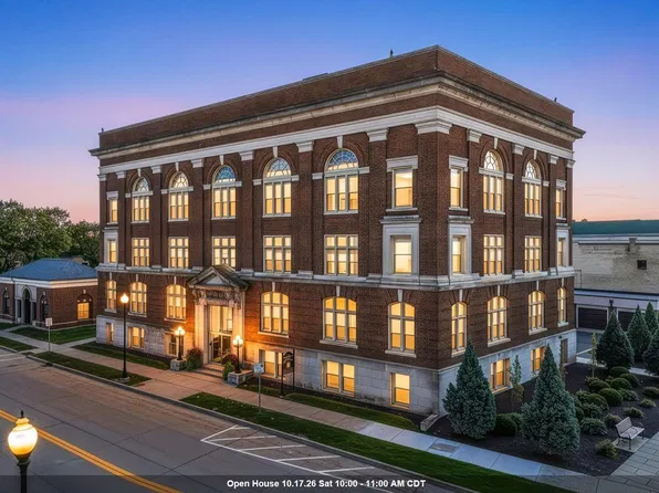 105 Washington Ave #3, Oshkosh, WI 54901