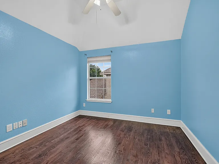 5900 Atlanta Dr — Photo 18