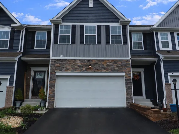 605 Alessia Ct, Coraopolis, PA 15108