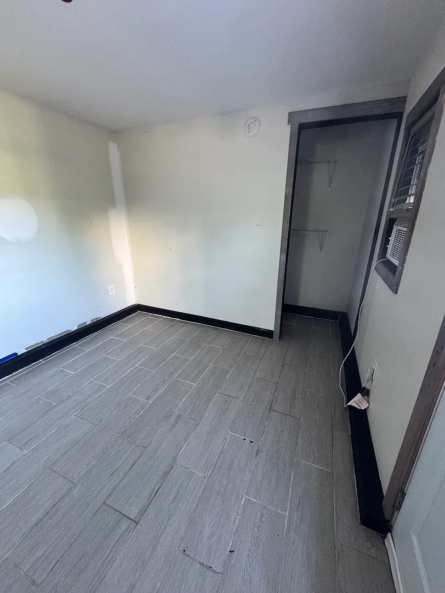 Building Photo - 1320 Poplar Ave #A