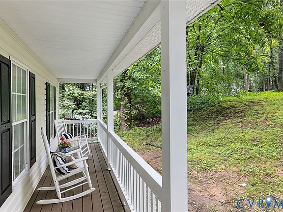 2nd image of 2905 Timbercrest Ct