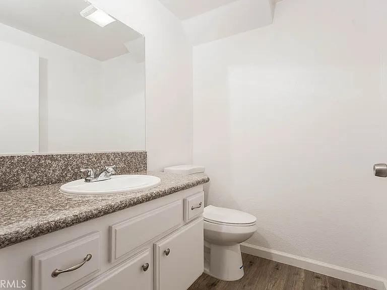 527 Spring Rd #19 — Photo 14