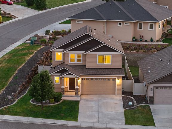 3rd image of 1455 Azalea Ave