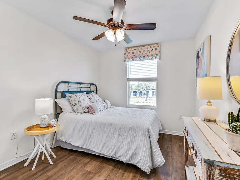 32194 Levering St — Photo 13