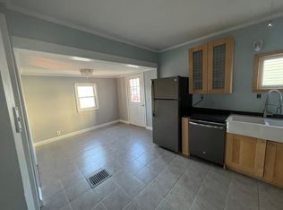 26 Highland Ln, Bangor, ME 04401