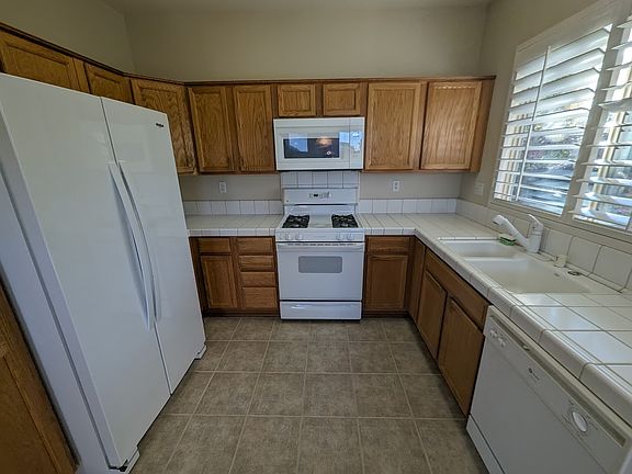 5th image of 892 Wildomar Ln