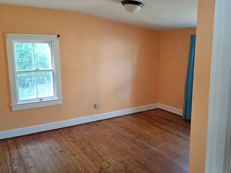 732 Stewarts Rd — Photo 10