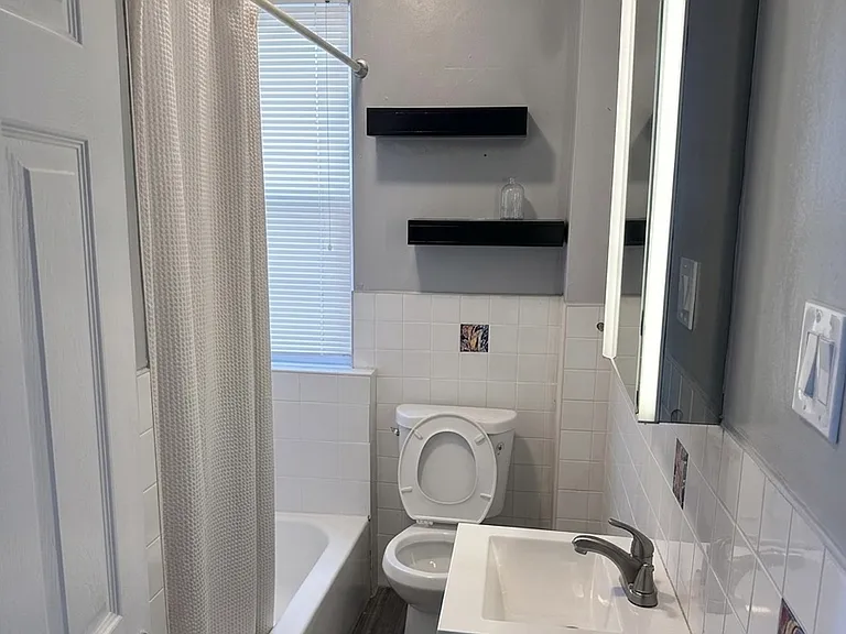 126 Gould Ave — Photo 5