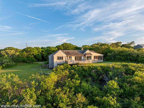 3rd image of 370 Lighthouse Rd