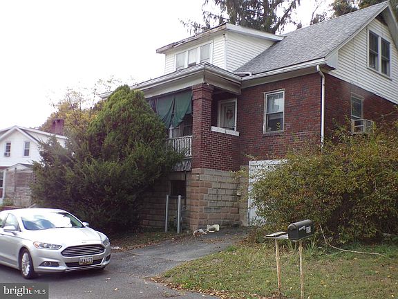 2nd image of 908 Harding Ave